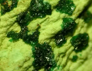Gillardite-Gaspeite-160514.jpg