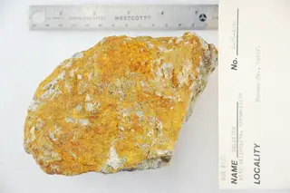Pellyite with Gillespite and Taramellite (48603449221).jpg